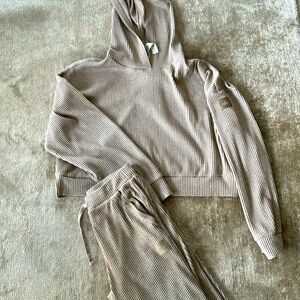 Alo like new muse set!